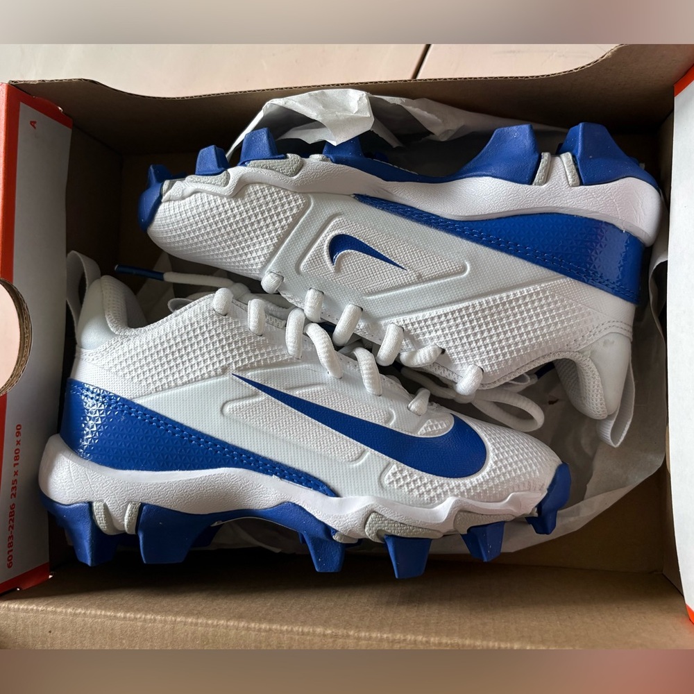 NIB Nike Menace 4 Shark Cleats
